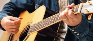 học guitar mất bao lâu