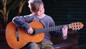 kinh nghiệm học đàn guitar