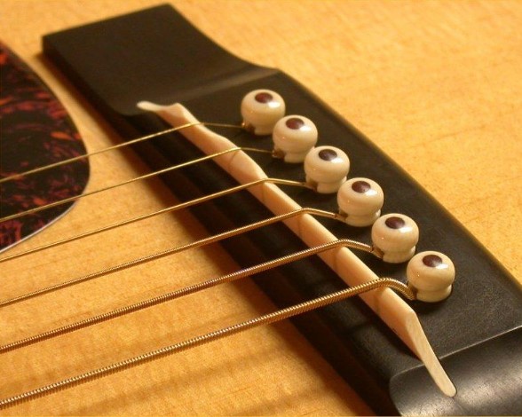 lược đàn guitar