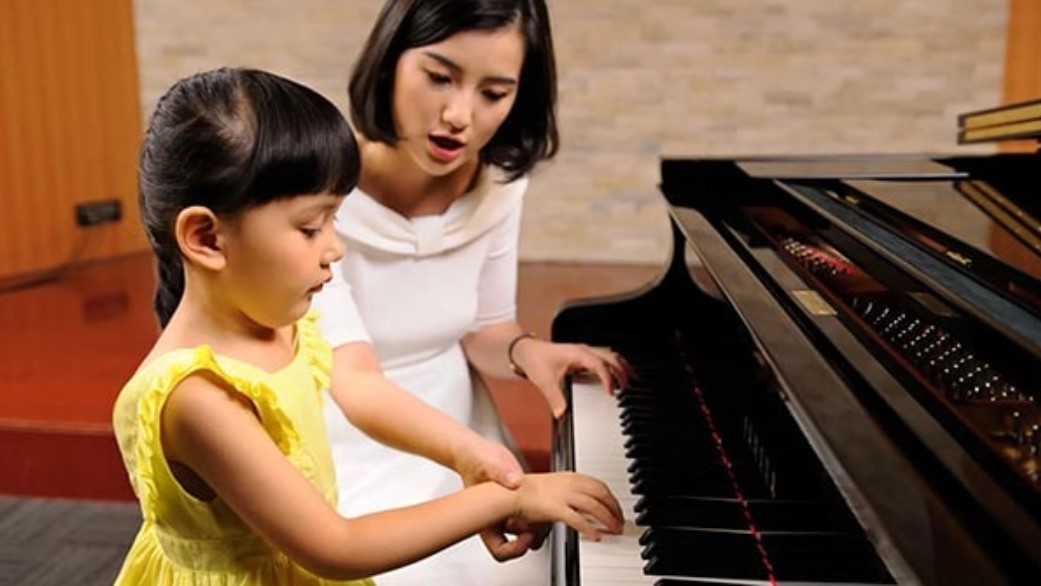 học đàn piano