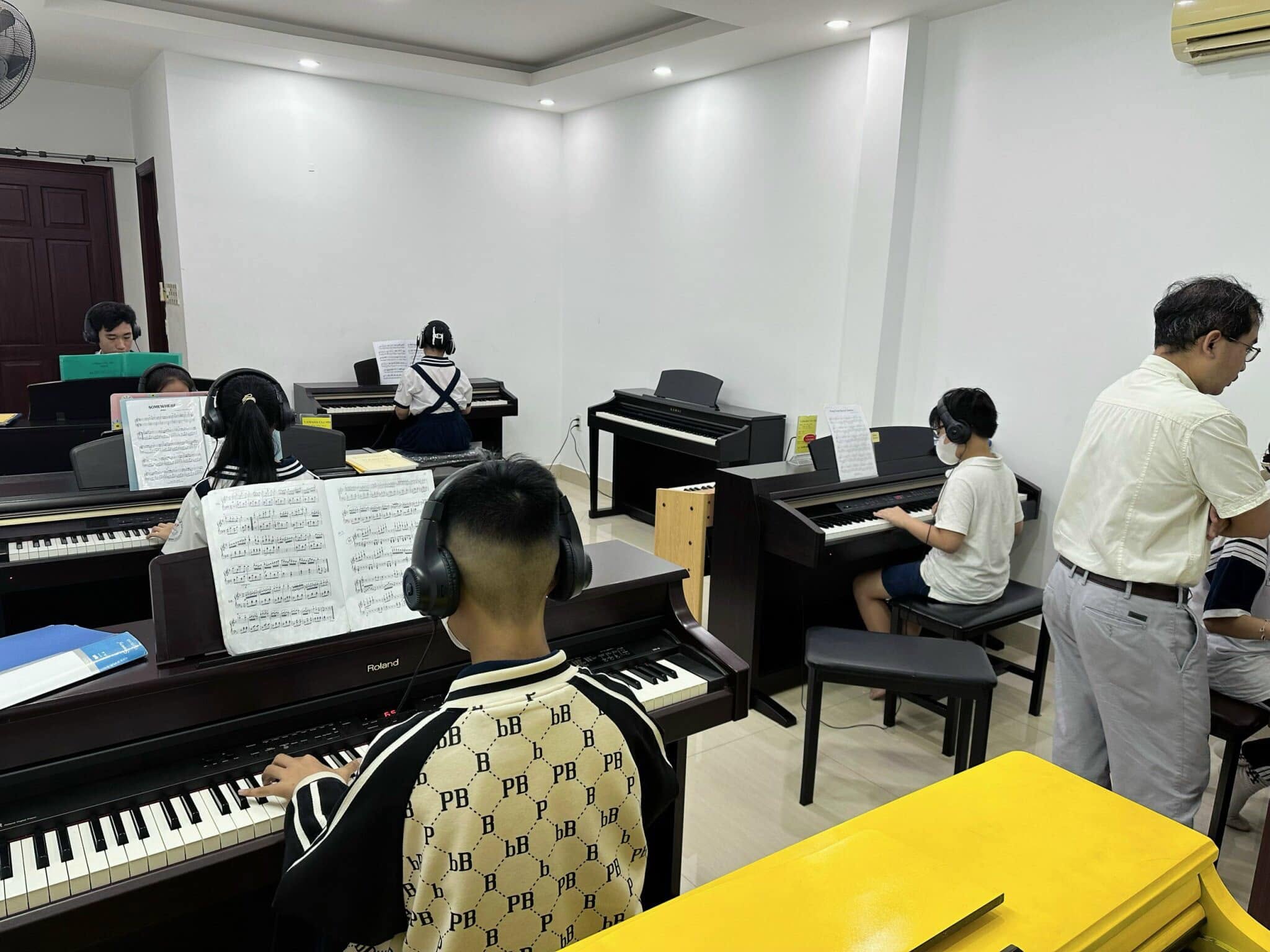 Tập đàn như thế nào là đúng phương pháp